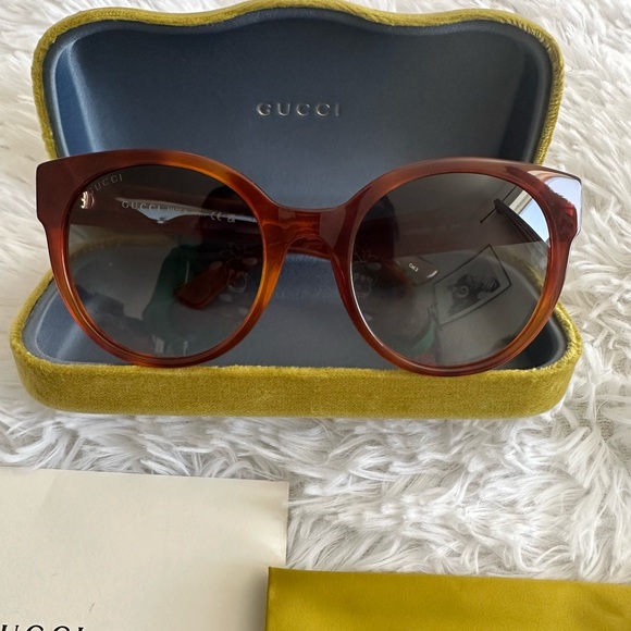 NEW!  GUCCI SUNGLASSES - Picture 7 of 7